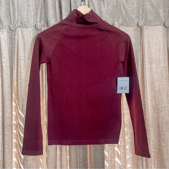 NWT Free People Wine Long Sleeve Open Back Mock Neck Top Size Medium/Large - Picture 2 of 12